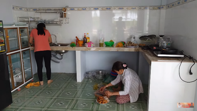 Sang Vlog - Youtuber nghèo nhất Việt Nam xây nhà tặng mẹ và vợ, cơ ngơi mới gây chú ý bởi 1 điểm! - Hình 6