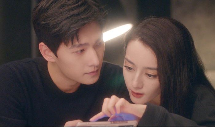 Dương Dương tái hợp Địch Lệ Nhiệt Ba trong dự án chuyển thể Khó Dỗ Dành? - Hình 2