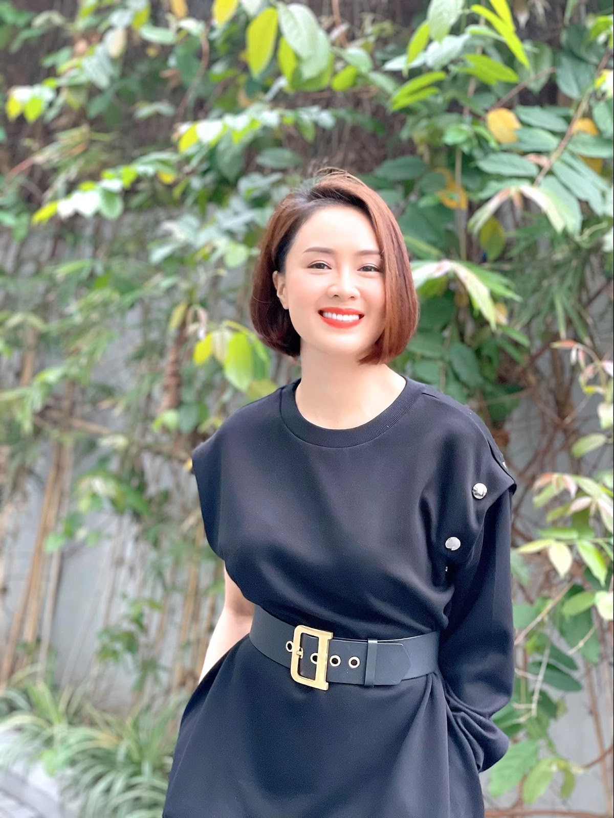 Hồng Diễm - Nữ diễn viên chuyên trị vai khổ và cuộc hôn nhân kín tiếng với chồng doanh nhân - Hình 1
