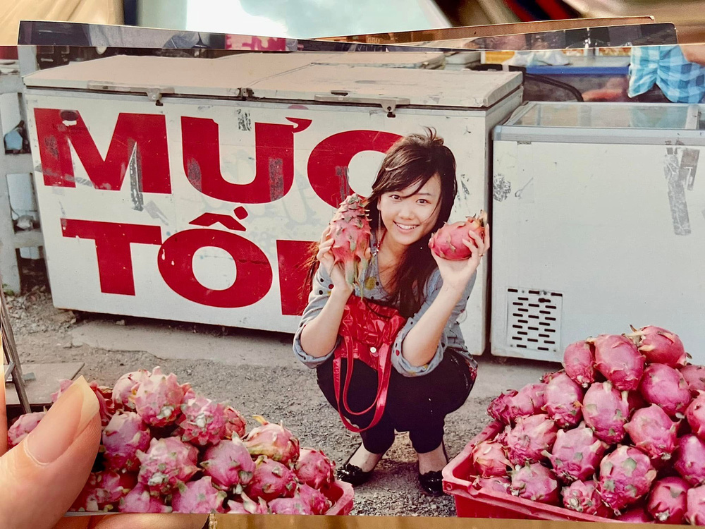 Hari Won: Từ cô bé bán bánh mì nghèo khó đến cuộc sống hạnh phúc bên nam MC quyền lực Trấn Thành - Hình 1