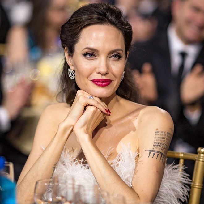 Angelina Jolie khởi kiện cả FBI để hạ gục Brad Pitt, lý do liên quan đến con trai cả Maddox? - Hình 2