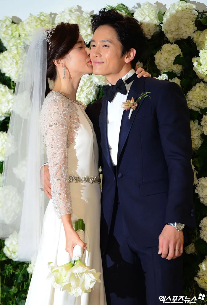 Bi Rain - Hyun Bin - Kwon Sang Woo, ai mới là quý ông nghiện vợ nhất showbiz Hàn? - Hình 6
