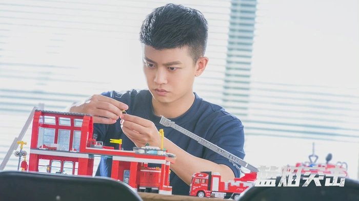 Nhậm Gia Luân hét giá cát-xê trên trời, khó lòng tái hợp Đàm Tùng Vận? - Hình 4