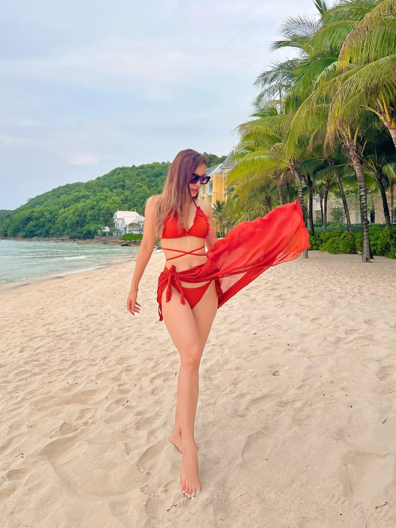 Phương Trinh Jolie vướng ồn ào hậu hôn lễ: Váy cưới nhìn như đồ tắm - Hình 15