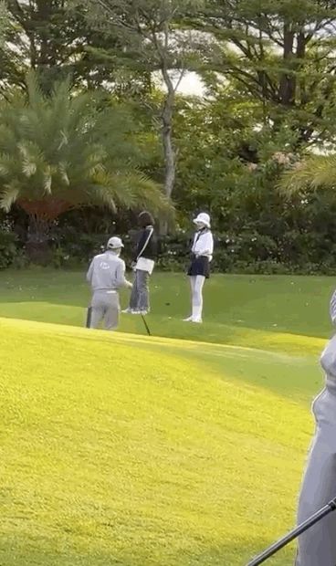 Xôn xao clip Hiền Hồ lộ diện trên sân golf vào chiều nay? - Hình 1