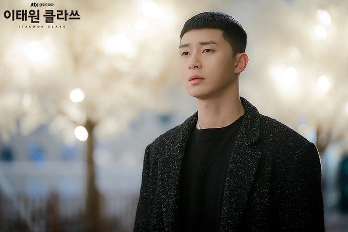 Takeuchi Ryoma - Nam chính Itaewon Class bản Nhật đánh bại Park Seo Joon về nhan sắc? - Hình 2