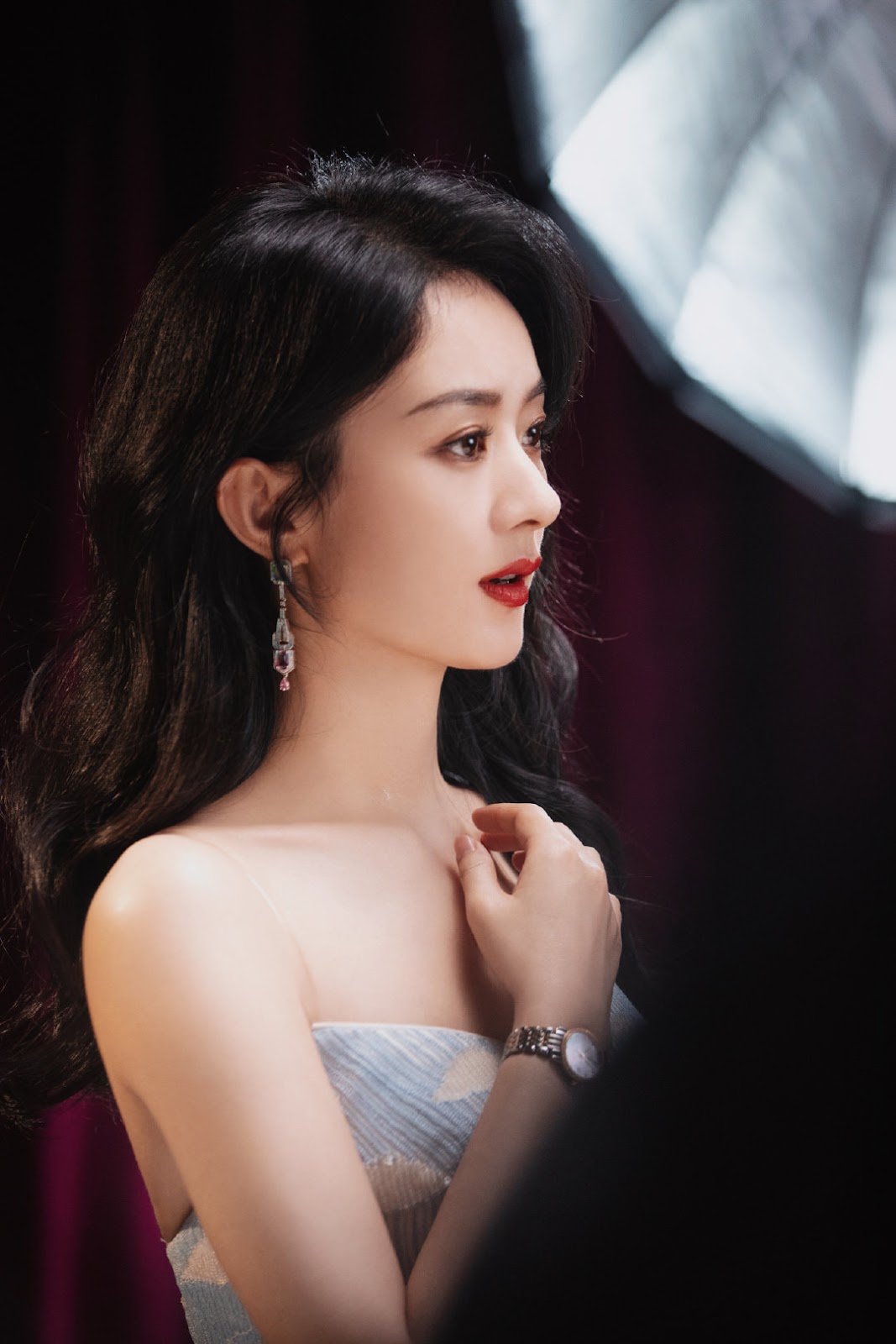 Triệu Lệ Dĩnh được nhiều ông lớn theo đuổi, định tái hôn hậu chia tay Phùng Thiệu Phong? - Hình 5
