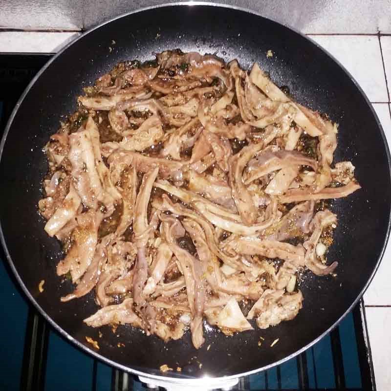 Cách làm bao tử hầm tiêu xanh nước dừa mềm ngon, thơm lừng hấp dẫn - Hình 8
