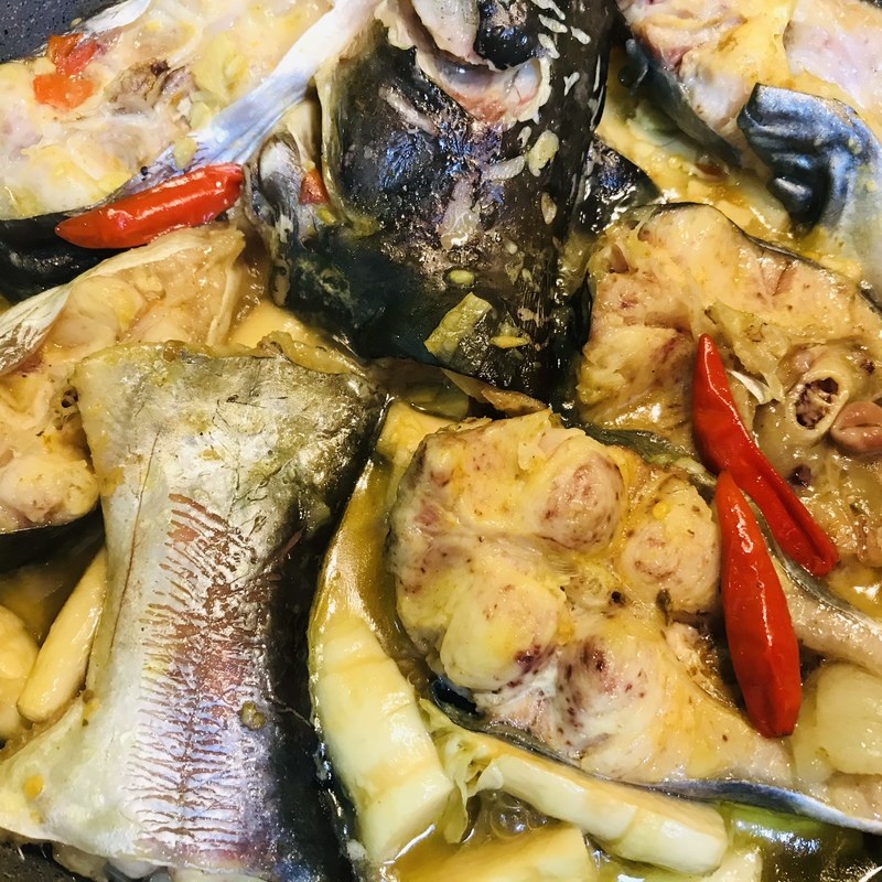 Cách làm cá hú kho măng thơm ngon đậm đà đổi vị cho bữa cơm gia đình - Hình 11