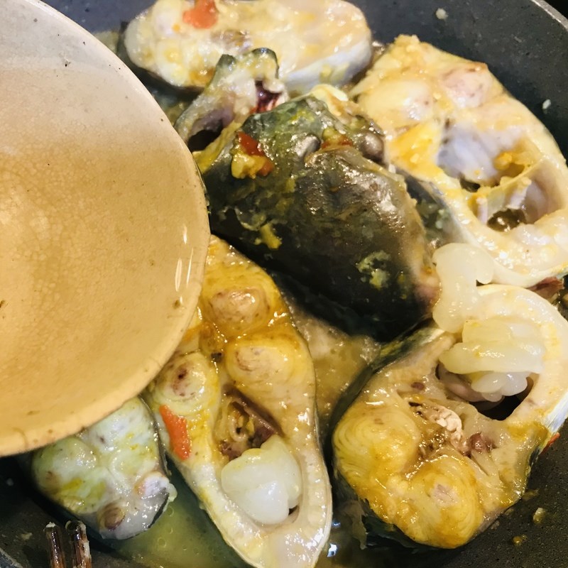 Cách làm cá hú kho măng thơm ngon đậm đà đổi vị cho bữa cơm gia đình - Hình 13