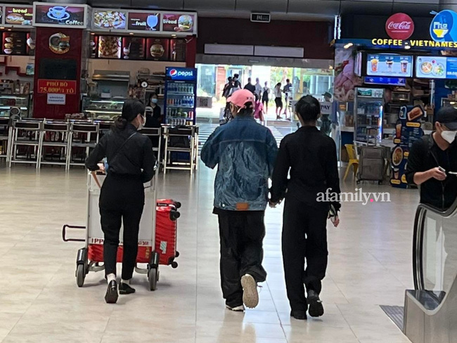 Châu Bùi bị 'tóm sống' khi qua đêm ở nhà Binz, thêm chi tiết về độ cưng chiều bạn gái của nam rapper - Hình 9