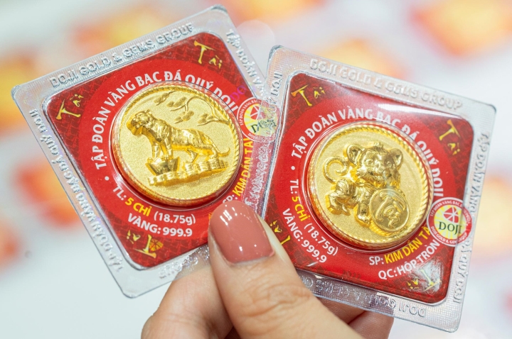 Giá vàng hôm nay 4/4: Vàng chững lại, dự báo suy giảm trong tuần mới - Hình 1