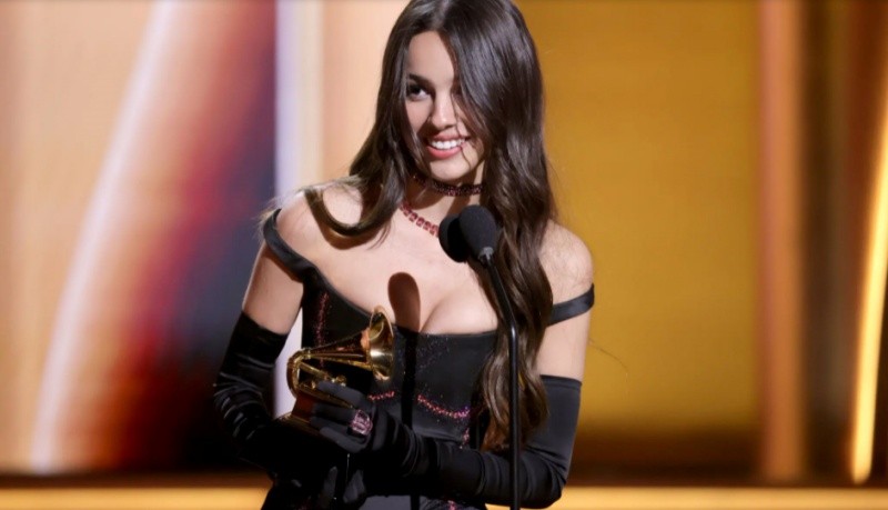 Grammy 2022: Leave the Door Open - Silk Sonic thắng giải Ghi âm của năm - Hình 13