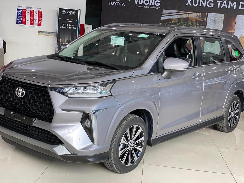 Muốn mua bộ đôi xe Toyota, khách hàng phải mua kèm phụ kiện - Hình 1