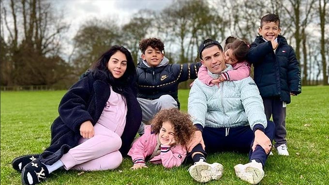 Ronaldo đăng thông điệp ẩn ý sau khi không đá trận MU hòa Leicester - Hình 1