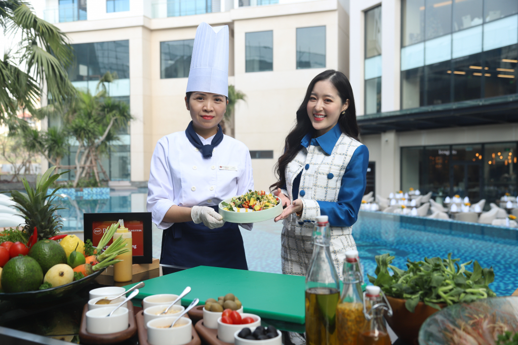 Salat bông tuyết Bình Liêu tôm cháy - Hình 1