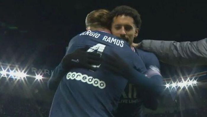 Sergio Ramos bị cổ động viên PSG la ó - Hình 1