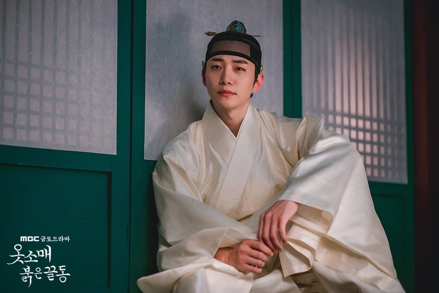 Jisoo (BLACKPINK) chia tay Jung Hae In, cặp bồ với Lee Junho (2PM)? - Hình 5