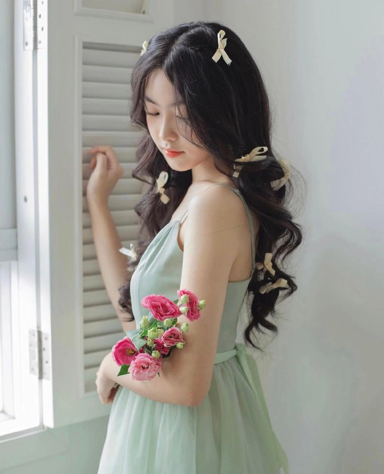 Lọ Lem nhà MC Quyền Linh: Vẻ ngoài khiến dân tình khó rời mắt - Hình 1