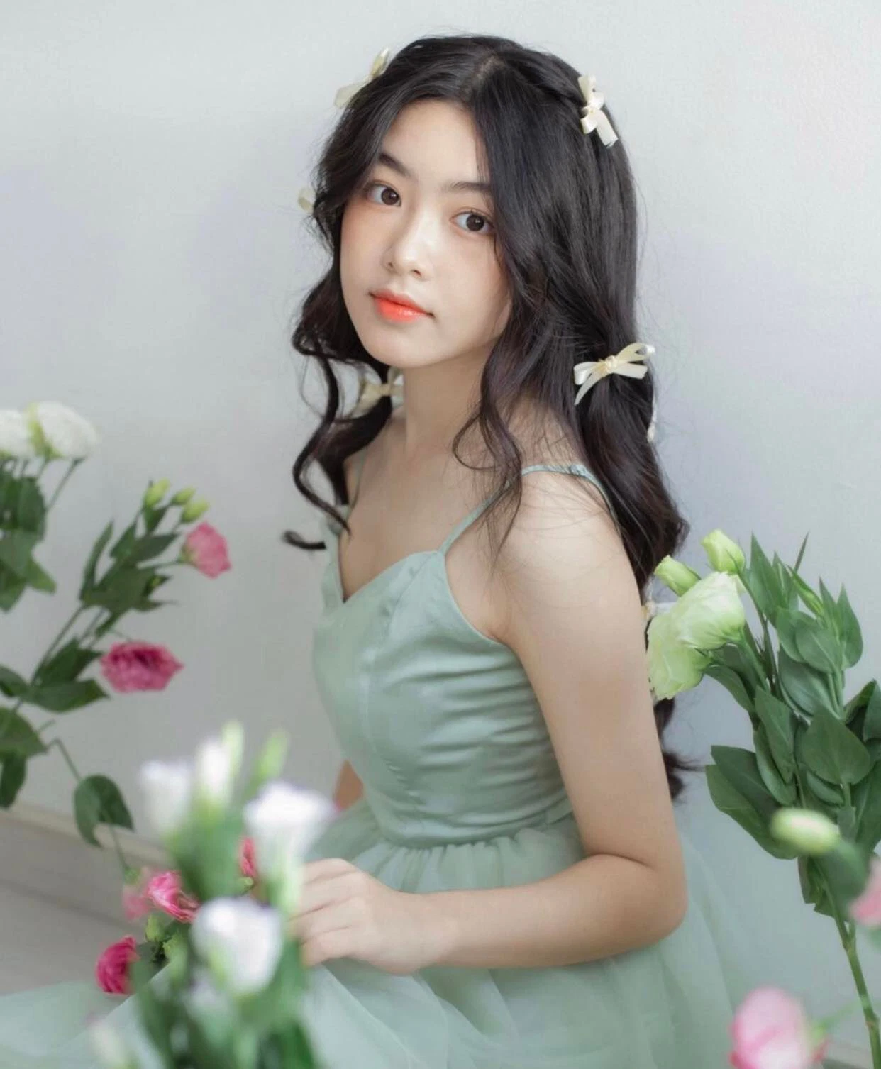 Lọ Lem nhà MC Quyền Linh: Vẻ ngoài khiến dân tình khó rời mắt - Hình 2