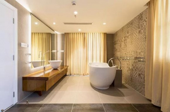 Tiên Nguyễn và mẹ đổ bộ Châu Âu: Nhan sắc lấn át loạt cái tên đình đám - Hình 9