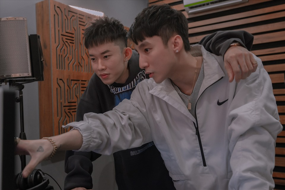 Gà cưng Sơn Tùng M-TP: Gây tranh cãi vì visual cực tệ - Hình 8