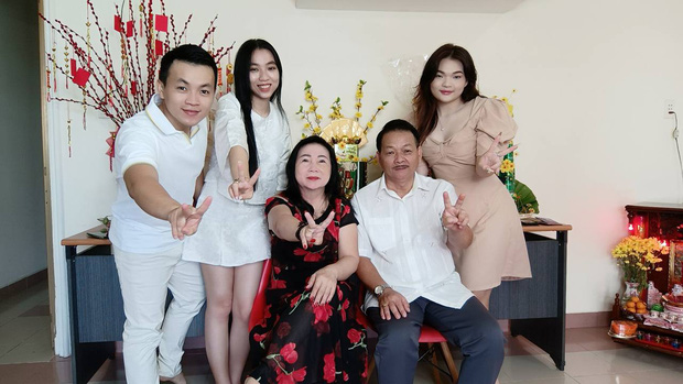 Mẹ Hương Hương - idol Tóp Tóp U60 kể chuyện kiếm 100 triệu/ tháng nhờ mẹ chồng dạy dỗ nàng dâu - Hình 2