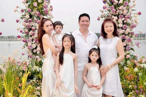 Đoàn Di Băng nói gì khi con gái chị chê kém xinh mà khiến antifan cứng họng? - Hình 4