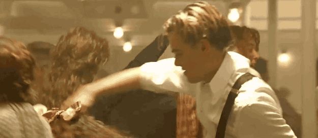 Sao nhí Titanic gây sốc với nhan sắc U30: Mới ngày nào xinh như búp bê, từng hẹn hò Leonardo DiCaprio như nào mà netizen ghen xỉu? - Hình 2