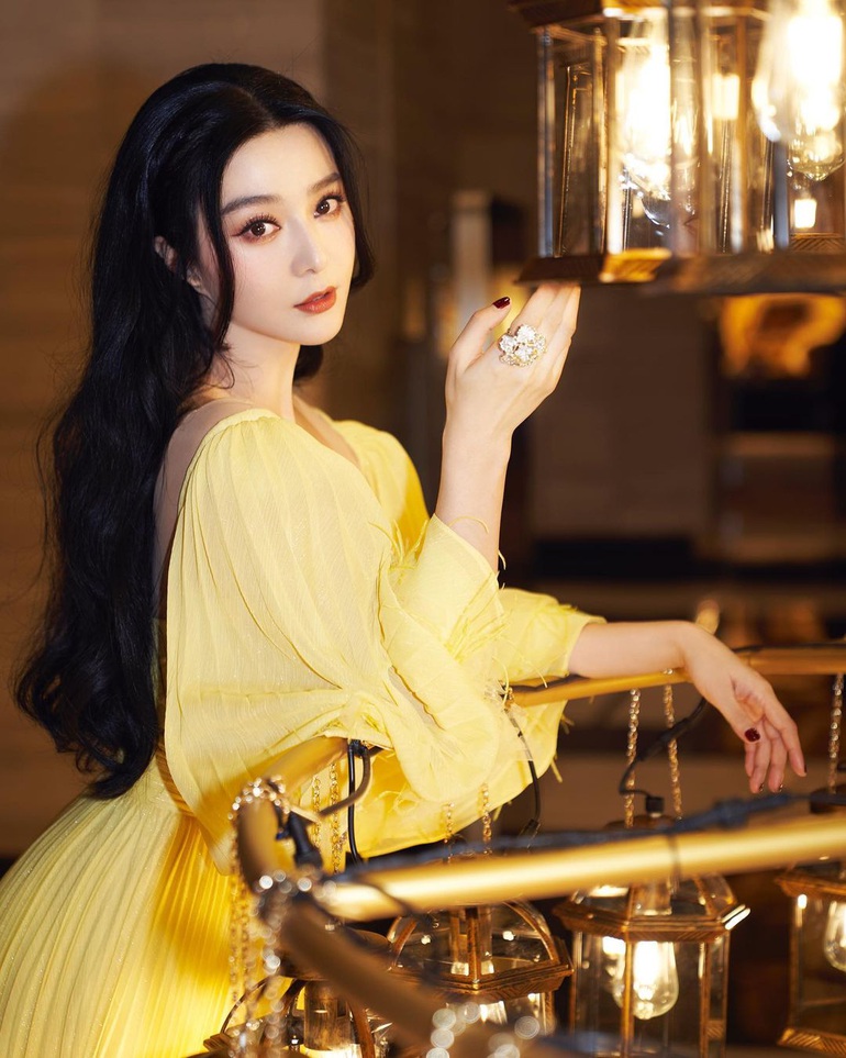 Phạm Băng Băng dùng đủ chiêu trò bám trụ showbiz để lấy lại hào quang hay còn lý do nào khác? - Hình 3