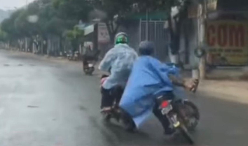 Vụ nữ tài xế vừa livestream vừa lái xe tông chết nữ sinh ở Lâm Đồng: Tài xế chưa có bằng lái - Hình 2