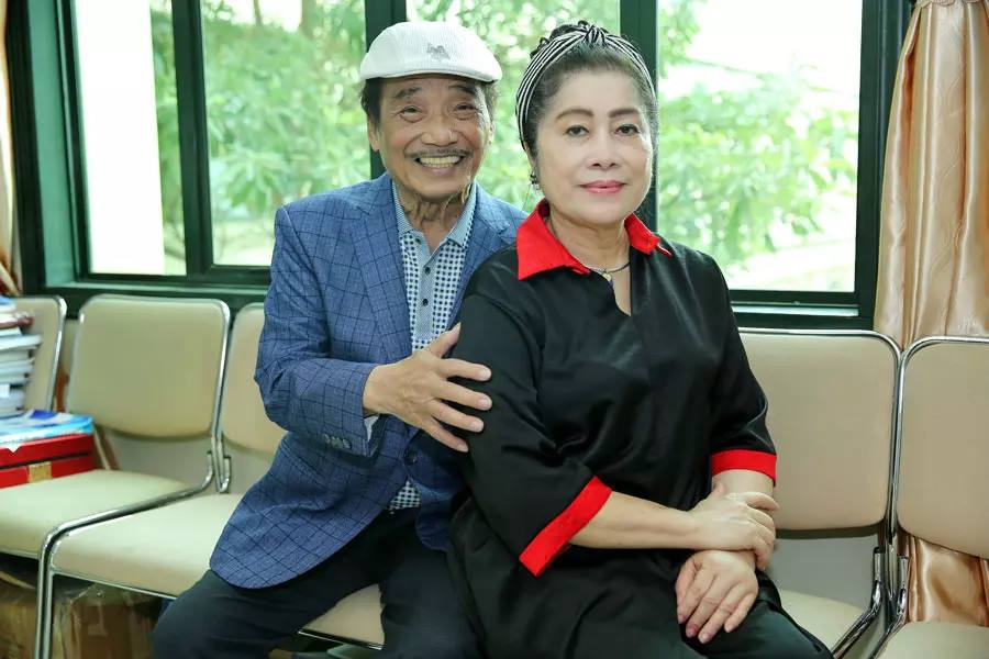 NSND Trần Hiếu lấy vợ kém gần 20 tuổi, U90 vẫn hạnh phúc khiến nhiều người ngưỡng mộ - Hình 5