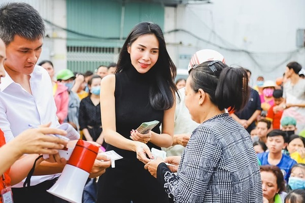 Đông Nhi, Bảo Thy và loạt ca sĩ teen đình đám thế hệ 8x, 9x giờ ra sao? - Hình 13