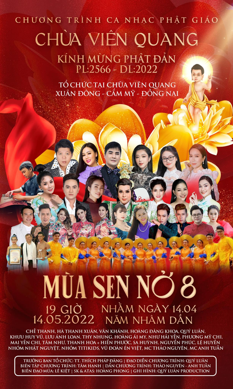 HOT: Vua cá Koi từ bỏ cuộc sống sang chảnh, đi theo cầm túi, quay phim cho vợ trẻ kém 13 tuổi - Hình 2