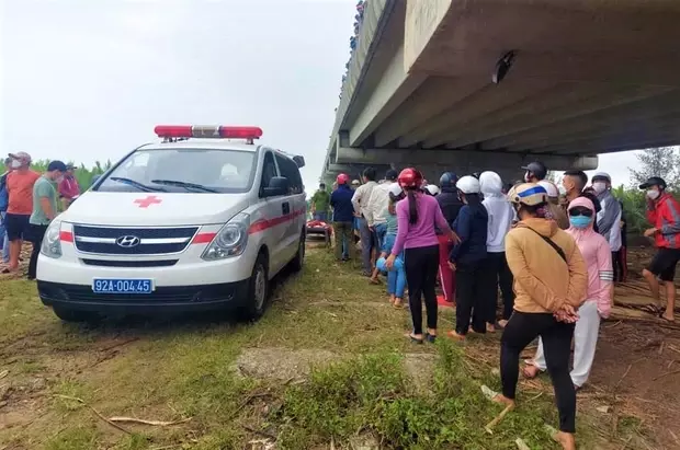 NÓNG: Đau lòng thư tuyệt mệnh của người bố vụ ôm con quyên sinh: Anh sẽ cho em 1 mình - Hình 1
