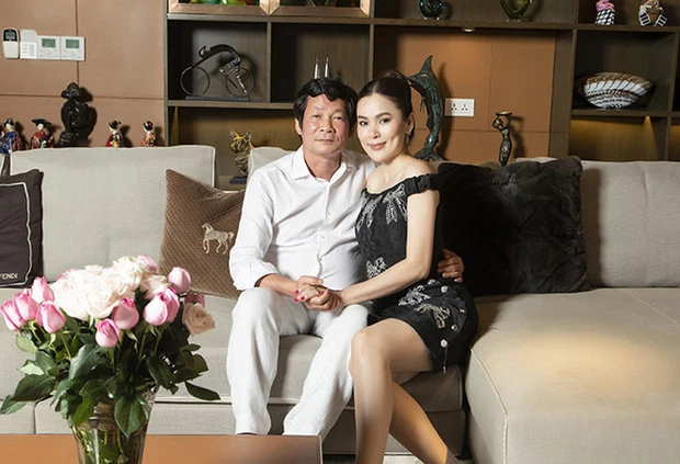 Phương Lê - Hoa hậu quỳ gối rửa chân cho chồng đại gia tuyên bố ly hôn sau 13 năm sống chung - Hình 3