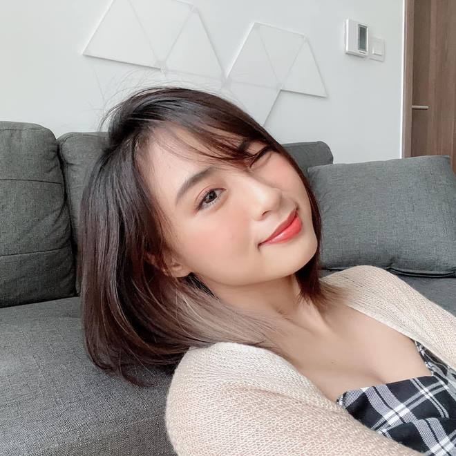Phương Thảo, Minh Anh và dàn mỹ nhân MC Esports gây choáng với thành tích học tập khủng - Hình 3