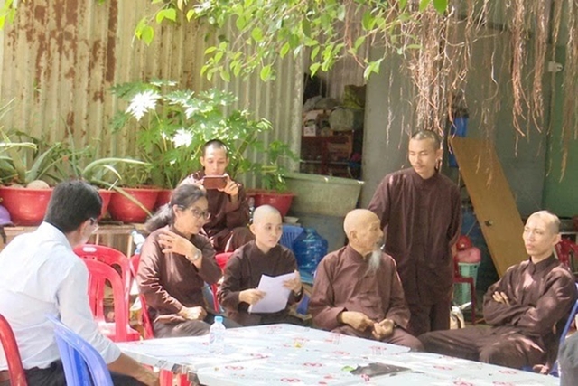 Tịnh Thất Bồng Lai bị phơi bày sự thật: Rùng mình với bản chất ông Lê Tùng Vân và bà Cao Thị Cúc - Hình 2