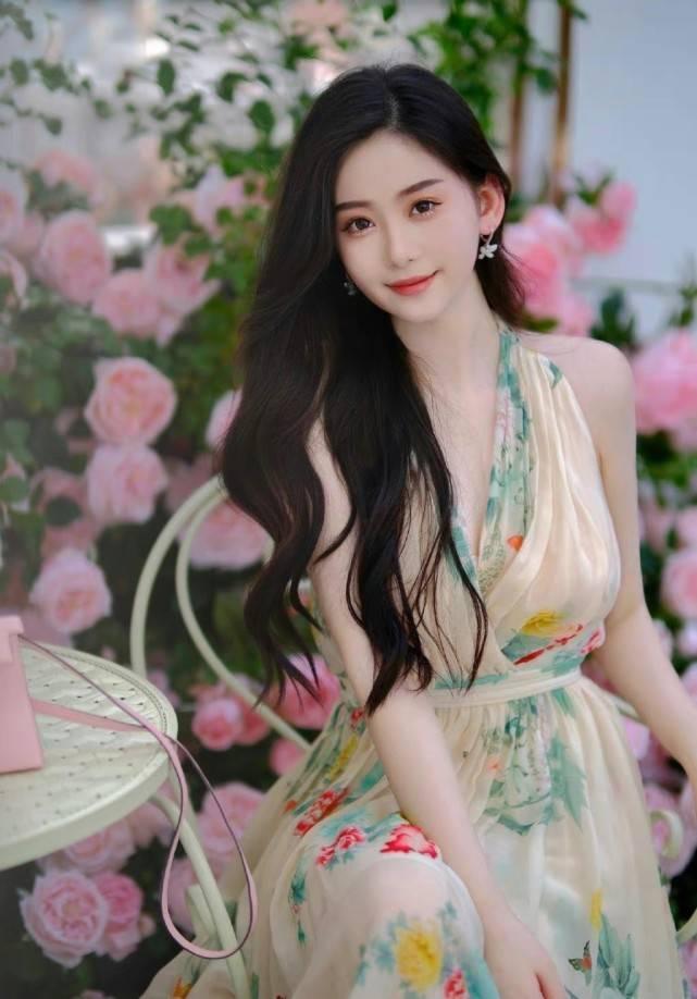 Tình mới Huỳnh Hiểu Minh như chị em sinh đôi với Angela Baby? - Hình 6