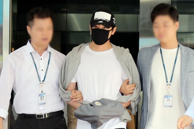 Kang Ji Hwan Gia đình là số 1 phải bồi thường gần 100 tỷ vì bê bối đời tư - Hình 4