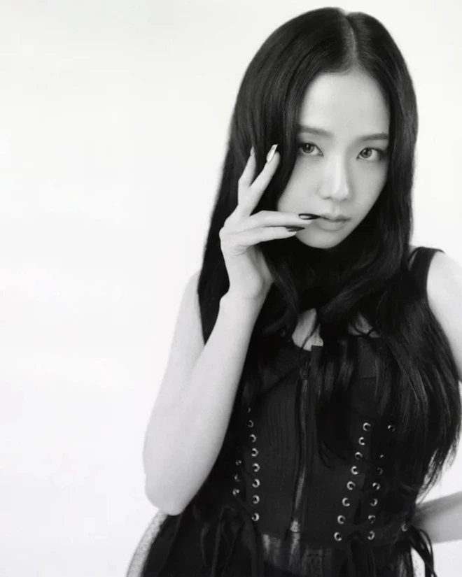 Jisoo (BLACKPINK) được bố mẹ nuôi dạy theo cách đặc biệt, gia thế quyền lực gây tò mò - Hình 5