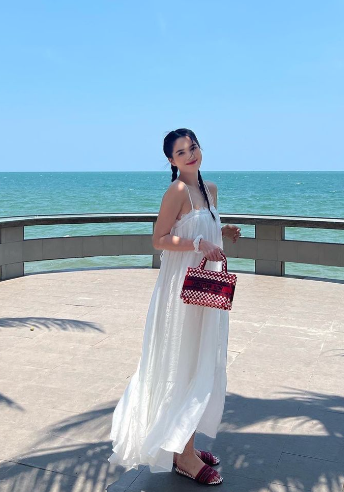 Hà Hồ và dàn sao Việt đi đâu về đâu dịp lễ: Người chill ở Đà Lạt, người về quê làm vườn - Hình 20