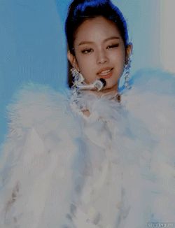 Sân khấu Jennie năm 20 tuổi gây sốt trở lại, Knet réo gọi thêm nữ idol 19 tuổi đã thành nữ hoàng sexy khuynh đảo Kpop - Hình 2