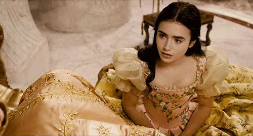 Lily Collins suýt mất vai Bạch Tuyết đẹp nhất màn ảnh vào tay mỹ nhân này: Diễn xuất vượt xa nhưng bị loại vì nam chính? - Hình 2