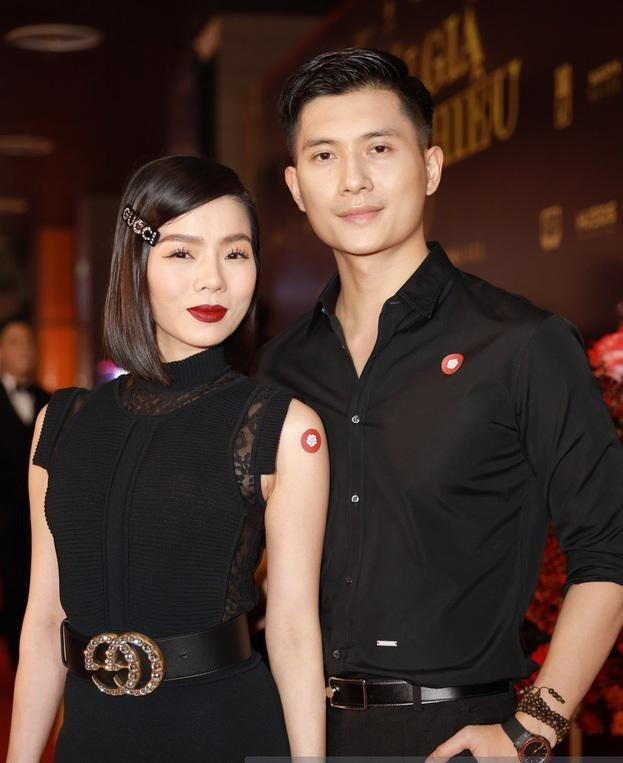 Phương Thanh - Chí Kiên, Lệ Quyên - Lâm Bảo Châu và những mối tình chị em lệch chục tuổi của Vbiz - Hình 6