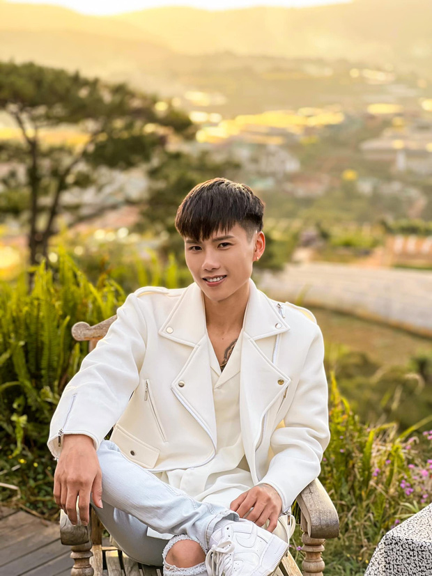 Đạt Villa rơm rớm nước mắt thông báo tạm dừng livestream, liên quan chuyện chia tay bạn gái? - Hình 3