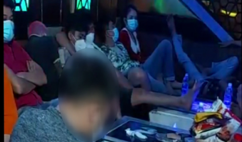 20 nam, nữ mở tiệc ma túy tại cơ sở karaoke - Hình 1