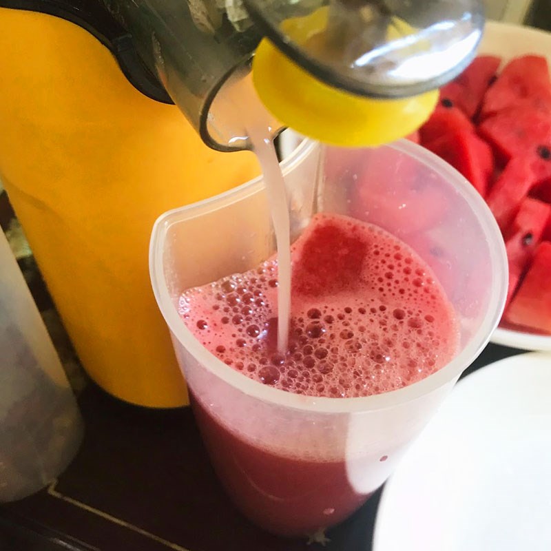 4 cách làm nước ép dưa hấu bằng máy ép chậm ngon mát khó cưỡng tại nhà - Hình 38