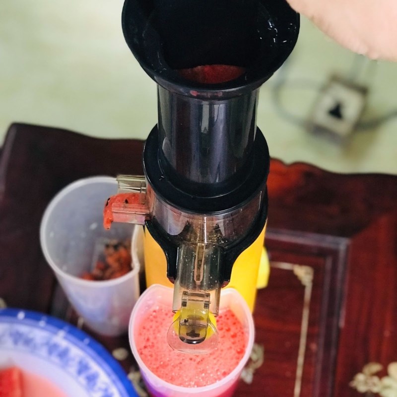 4 cách làm nước ép dưa hấu bằng máy ép chậm ngon mát khó cưỡng tại nhà - Hình 8