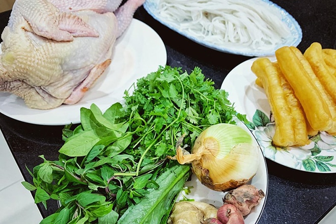 Bật mí cách nấu phở gà miền Nam ngon tuyệt hảo quên lối về - Hình 3